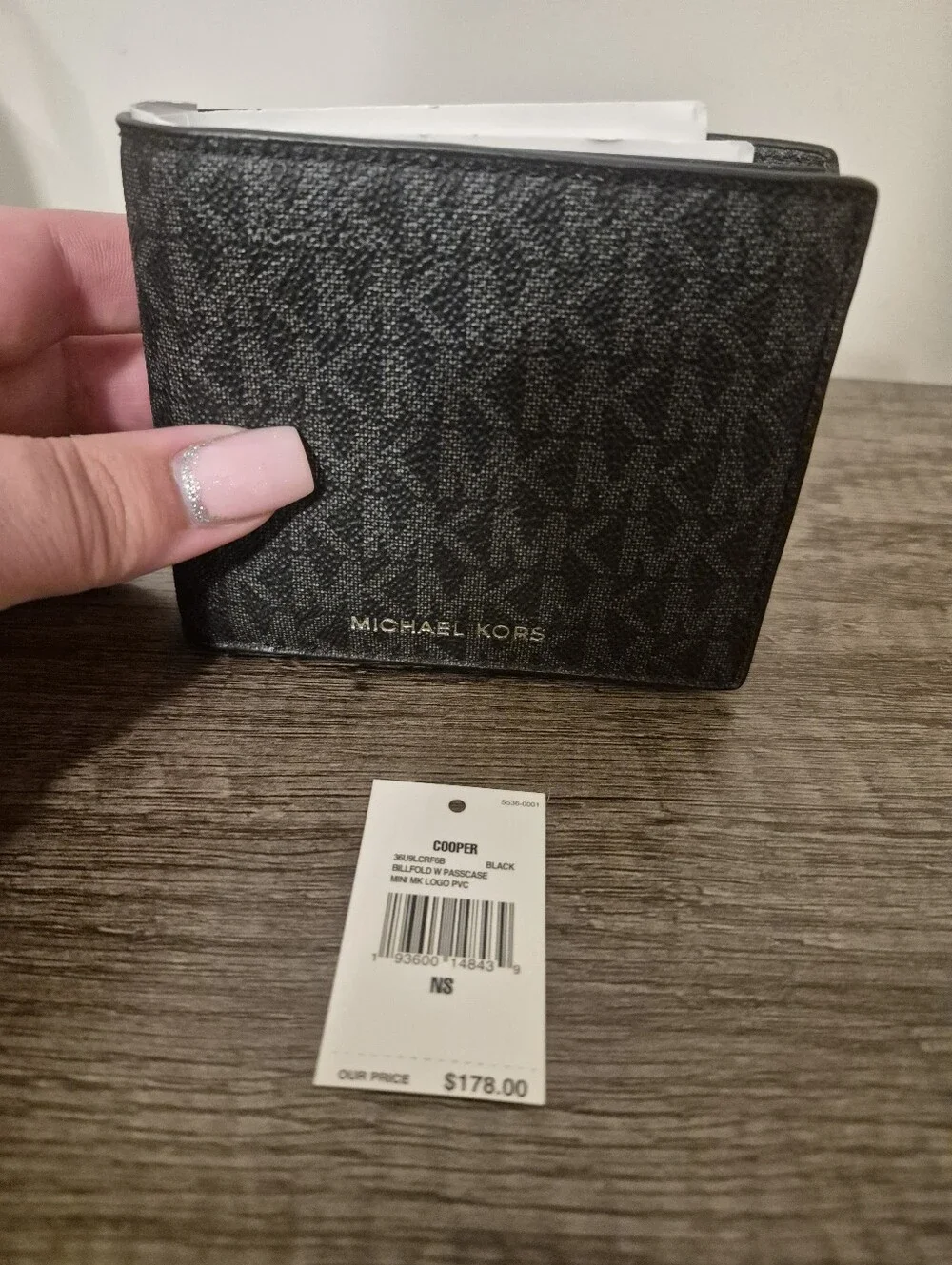 NWT Michael Kors Black MK Signature Bifold Wallet